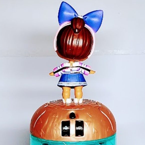 L.O.L. Surprise! Under Wraps Doll- Series Eye Spy 2A: Sis Cheer - Picture 4 of 7